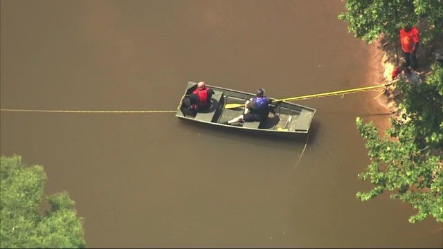 Sky 5: Land, water search for drowned man in Tar River