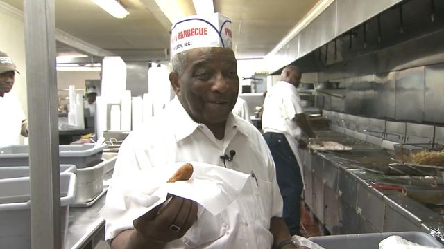 Man has worked at Wilson restaurant for 68 years