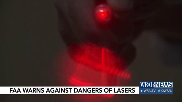 Dangers of laser pointers against flights