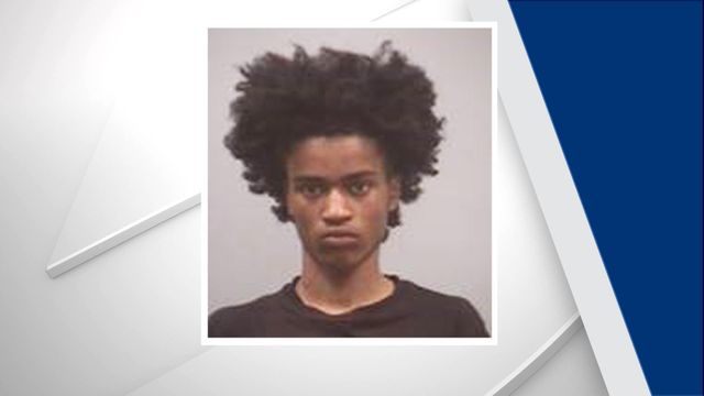 Teen charged in Sanford hotel shooting