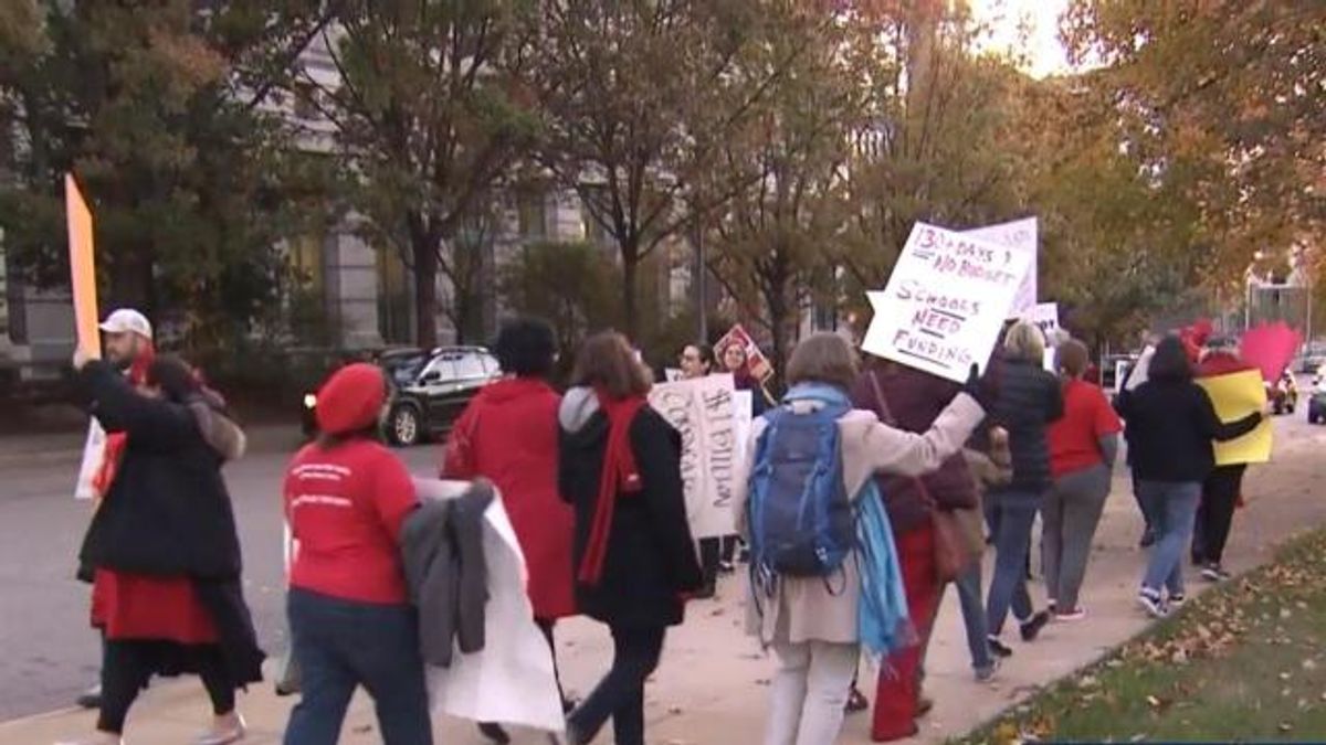 Teachers hold second protest over pay