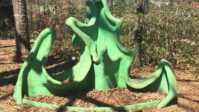 Statue by George Morris at Gotno Farm