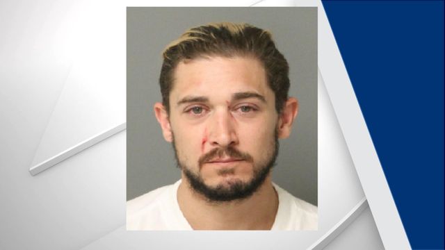 Man charged with assault after knife fight in Cary