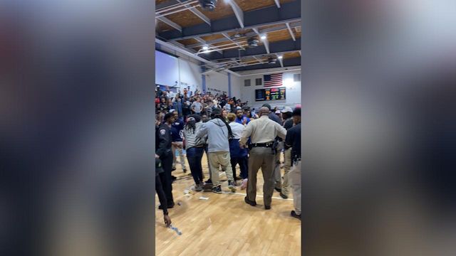 Raw: Aftermath of fight at South Granville High School, Reidsville High basketball game