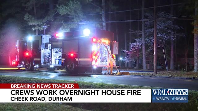 Durham deputy alerts family to house fire