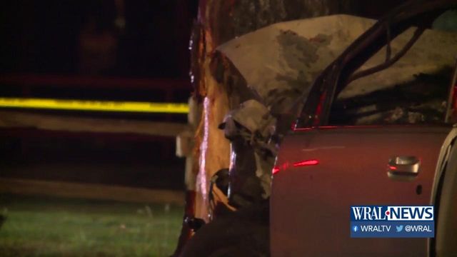 Fiery crash leaves driver dead in Garner
