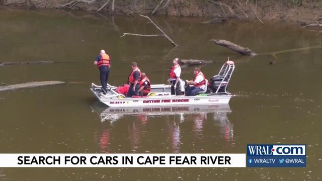 Crews continue looking for cars that witnesses say crashed into river