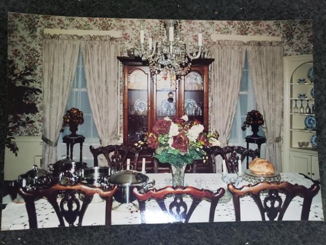 A glimpse back in time: Inside the Lazarus and Lee House during its prime.