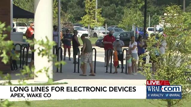 Wake County continuing to fulfill device requests for online learning