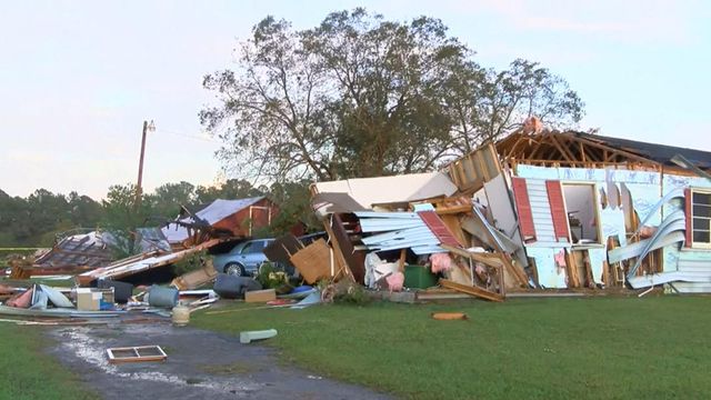 Raw: Structure damage in South Carolina after possible tornado 
