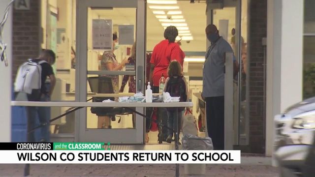 Wilson County elementary, middle school students return to classroom 