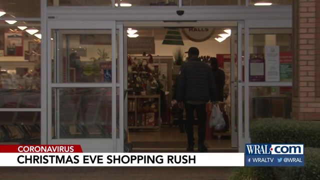 Area shoppers brave weather, COVID to snag last-minute gifts 