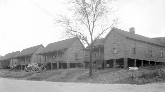Part of the Smoky Hollow neighborhood in 1948. Courtesy of the State Archives of North Carolina.