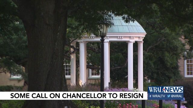 Group of UNC professors calls on Chancellor Kevin Guskiewicz to resign