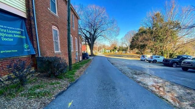 This alleyway was historically renowned. Today, it's just a side road.