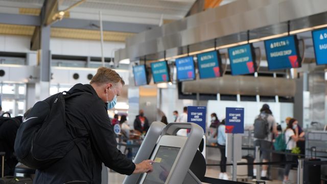 To mask or not to mask: WRAL surveys passengers at RDU
