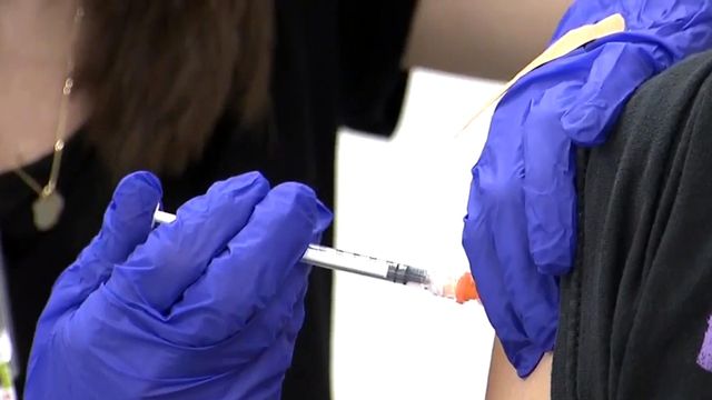 UNC-CH faculty leaders want proof of vaccination from students, staff, other faculty
