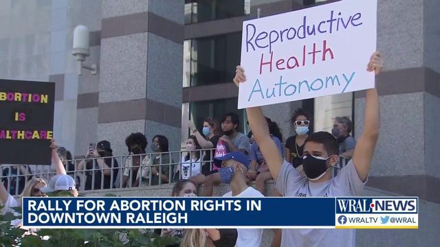 Rally for abortion rights draws big crowd in downtown Raleigh