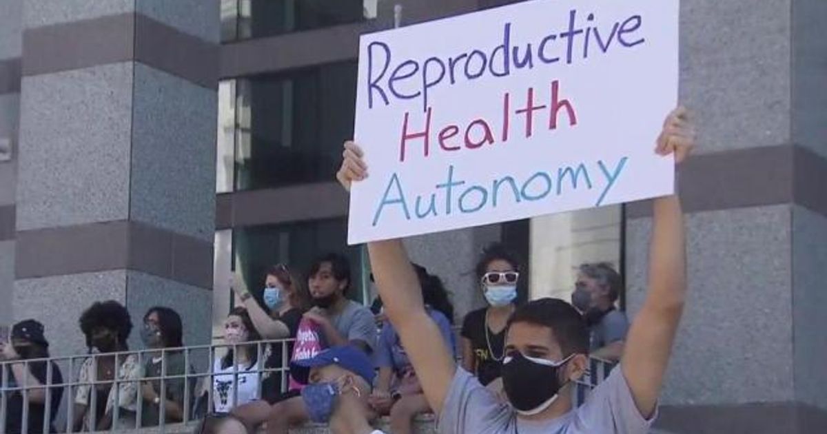 Hundreds march for women's reproductive rights in downtown Raleigh ...