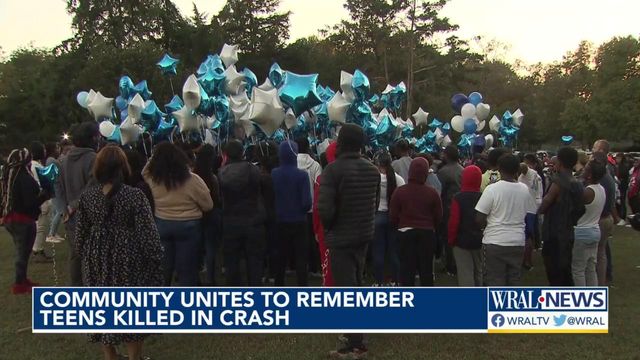 Hundreds come out for vigil remembering 5 teenagers killed in Capital Boulevard crash 
