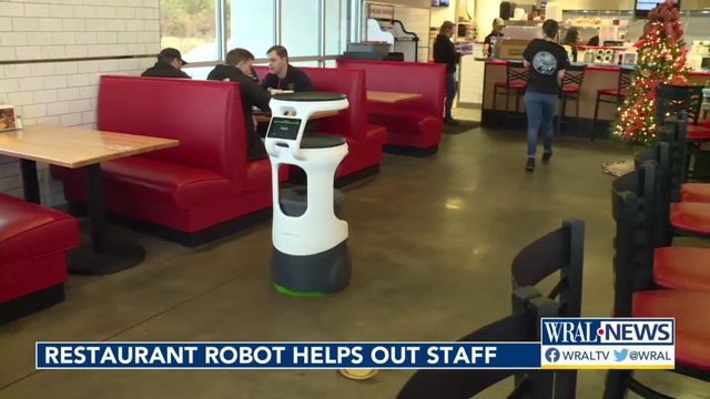 Robot helps out during staff shortages at small-town diner 