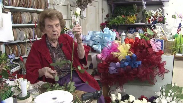 Kinston florist still blooming after 70 years 