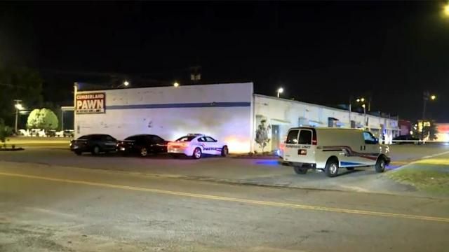 3 people shot in Fayetteville 
