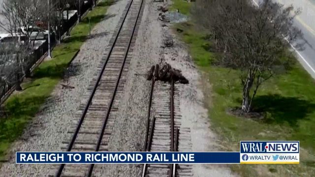 State, federal leaders announce $58 million for proposed Raleigh to Richmond rail line