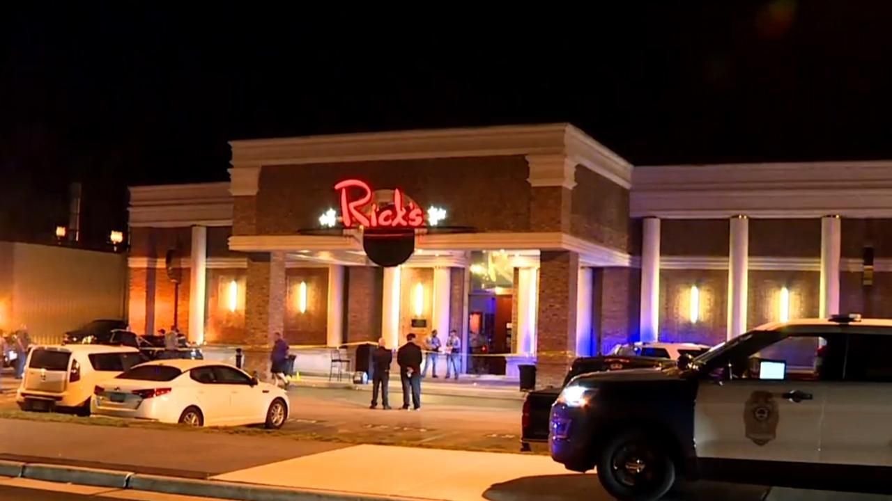 Employee arrested after shooting outside Raleigh strip club