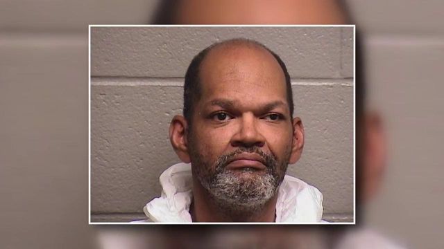 Murder suspect has history of assaulting medical workers