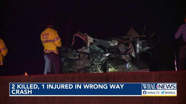 Deadly crash closes I-440 East in Raleigh