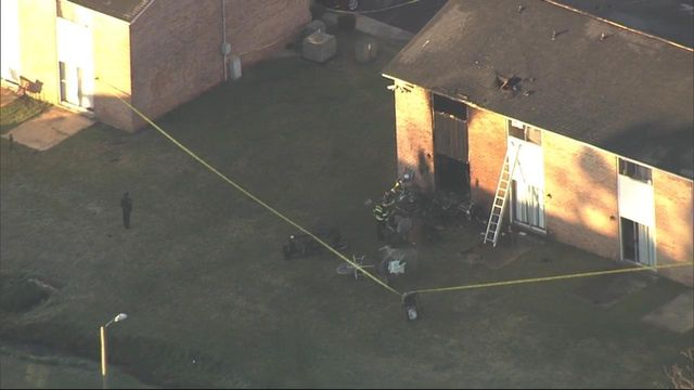 Person killed in Fayetteville apartment fire