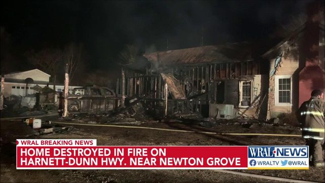 Fire destroys house in Sampson County