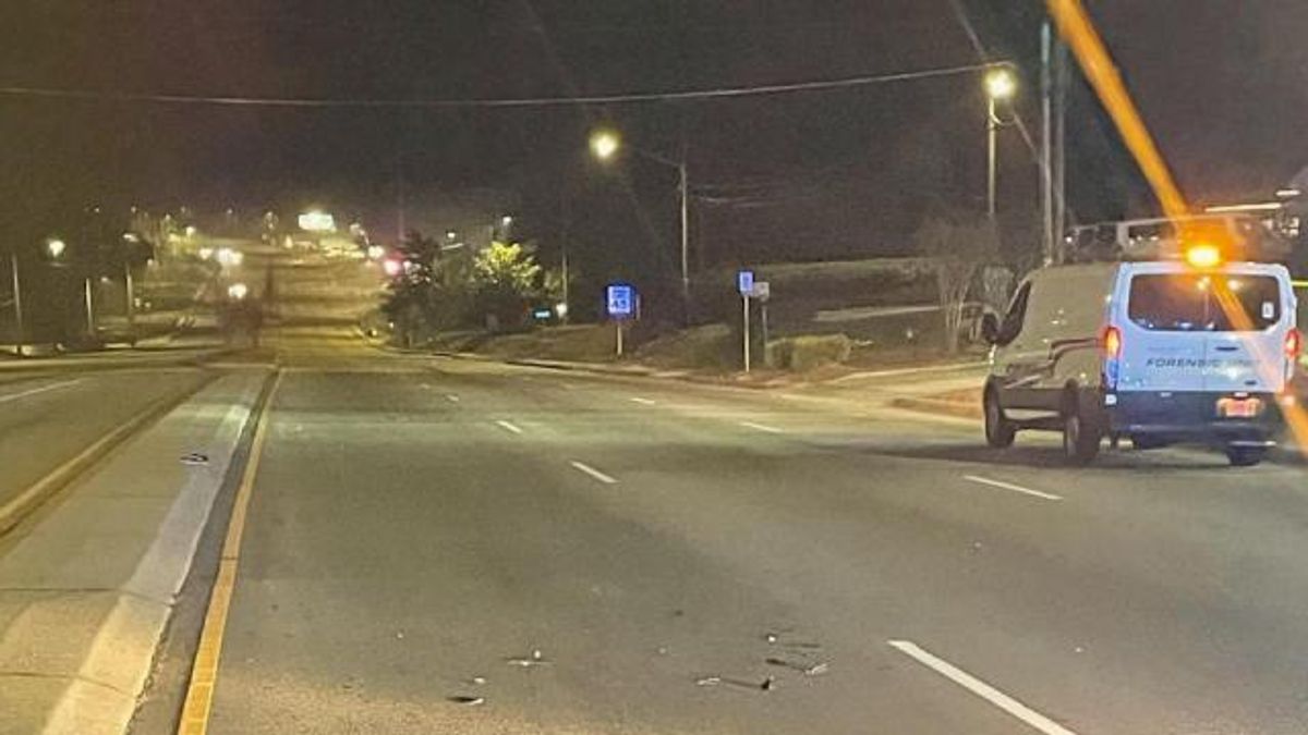 Pedestrian dies after being struck by vehicle in Fayetteville :: WRAL.com