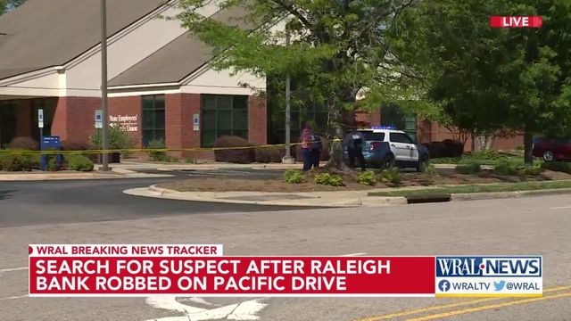 Search for suspect after Raleigh bank robbed on Pacific Drive