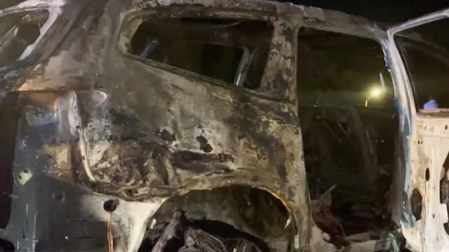 Arson suspected in early morning fire that burned 2 cars in Raleigh