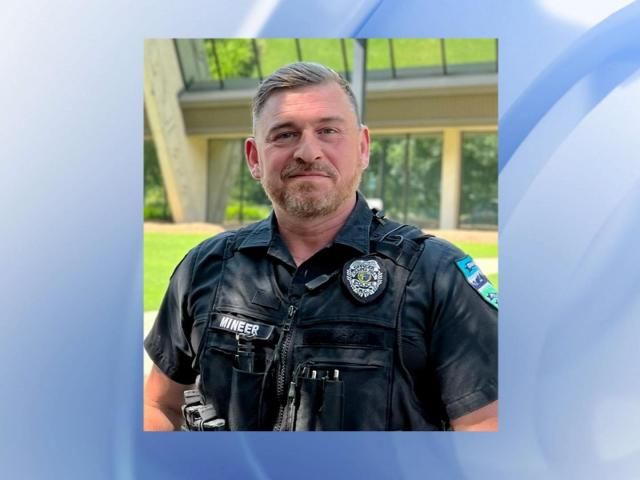 Chapel Hill police officer dies Monday after car crash