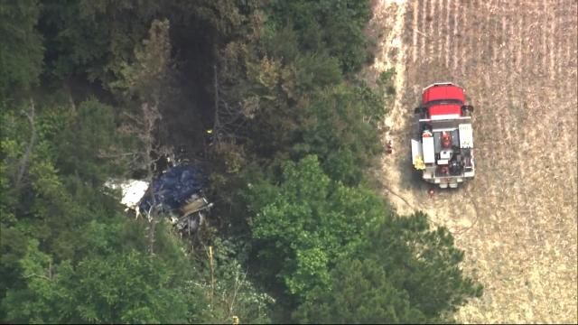 Small plane crashes in Orange County
