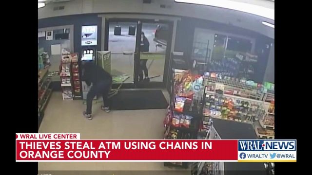 Thieves steal ATM using chains in Orange County