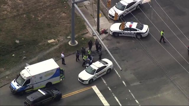 Wrong-way driver causes multi-car crash in Durham during police chase -  ABC11 Raleigh-Durham