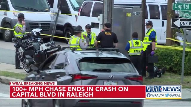 Wrong-way driver causes multi-car crash in Durham during police chase -  ABC11 Raleigh-Durham