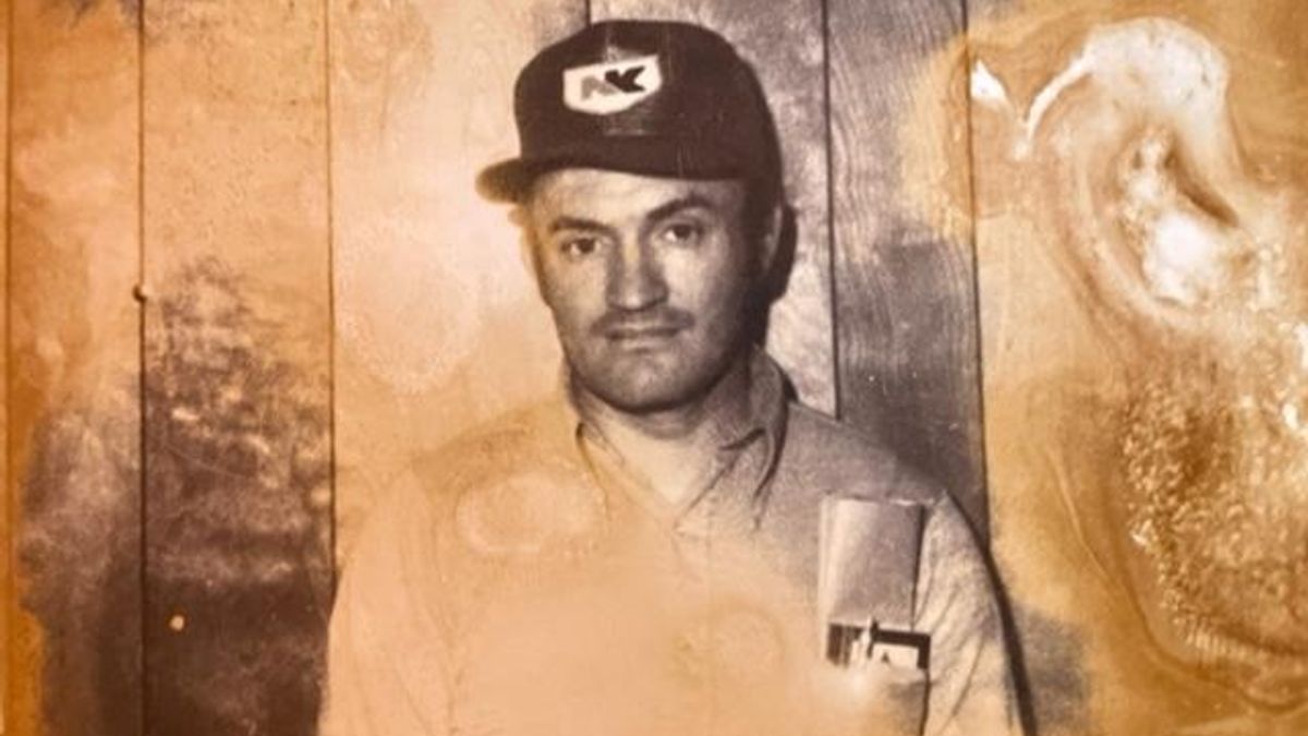 Bruce Johnston Sr.