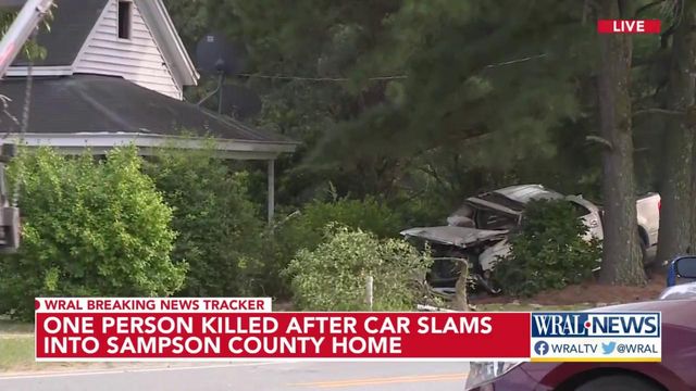One person killed after car slams into Sampson County home