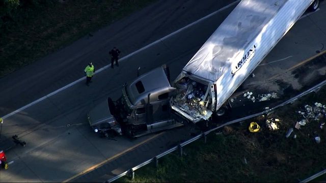 Sky 5 flies over crash that shut down I-85 S near Virginia border