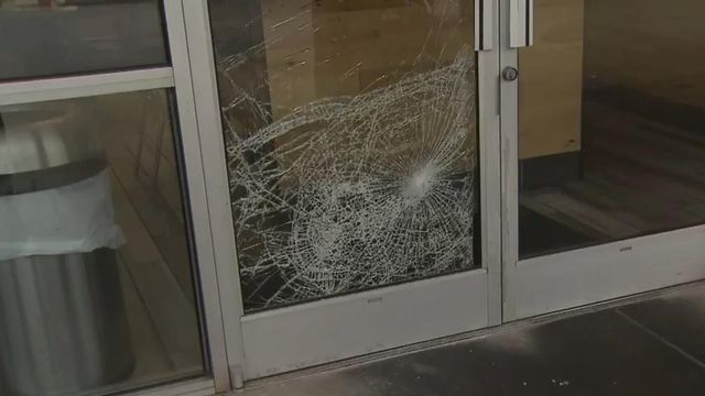 Thieves target southeast Raleigh businesses