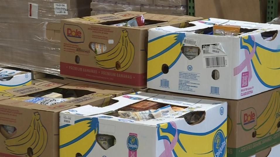 Hundreds of people waiting on SNAP benefits, delay causing surge for food  bank services