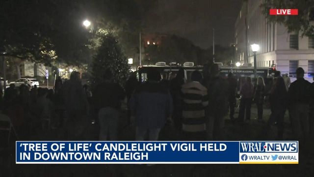 'Tree of like' candlelight vigil held in downtown Raleigh 