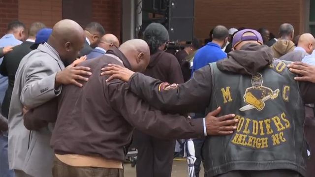 Community comes together to pray after fatal stabbing at Southeast Raleigh High School