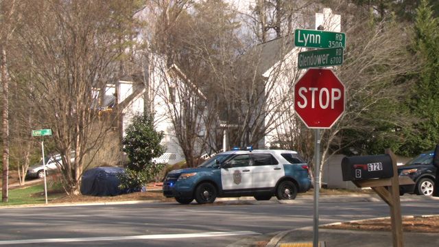 Raleigh police respond to armed man in area of Lynn Road