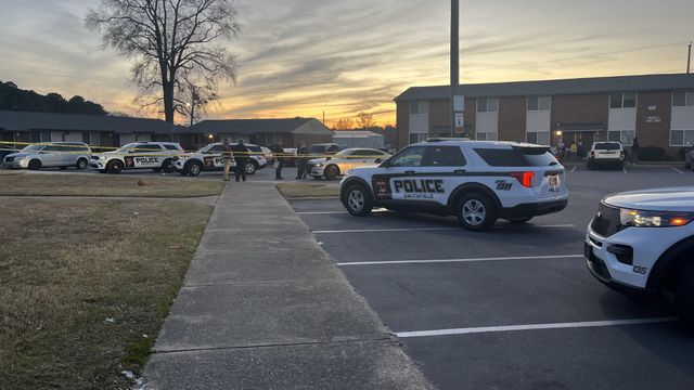 One dead from shooting at Smithfield apartment complex